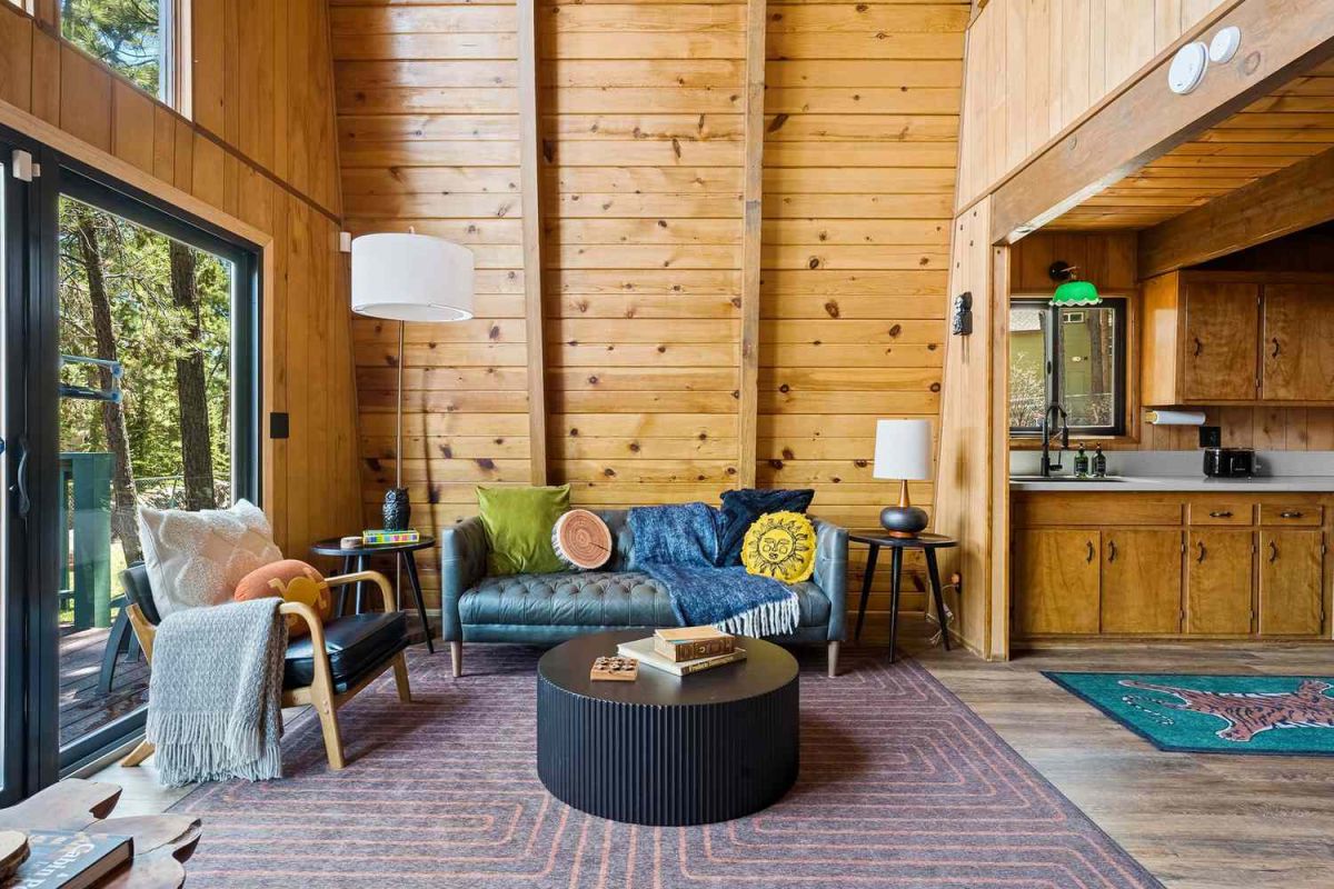 Modern Cabin Interior Ideas That Are Fresh and Fun