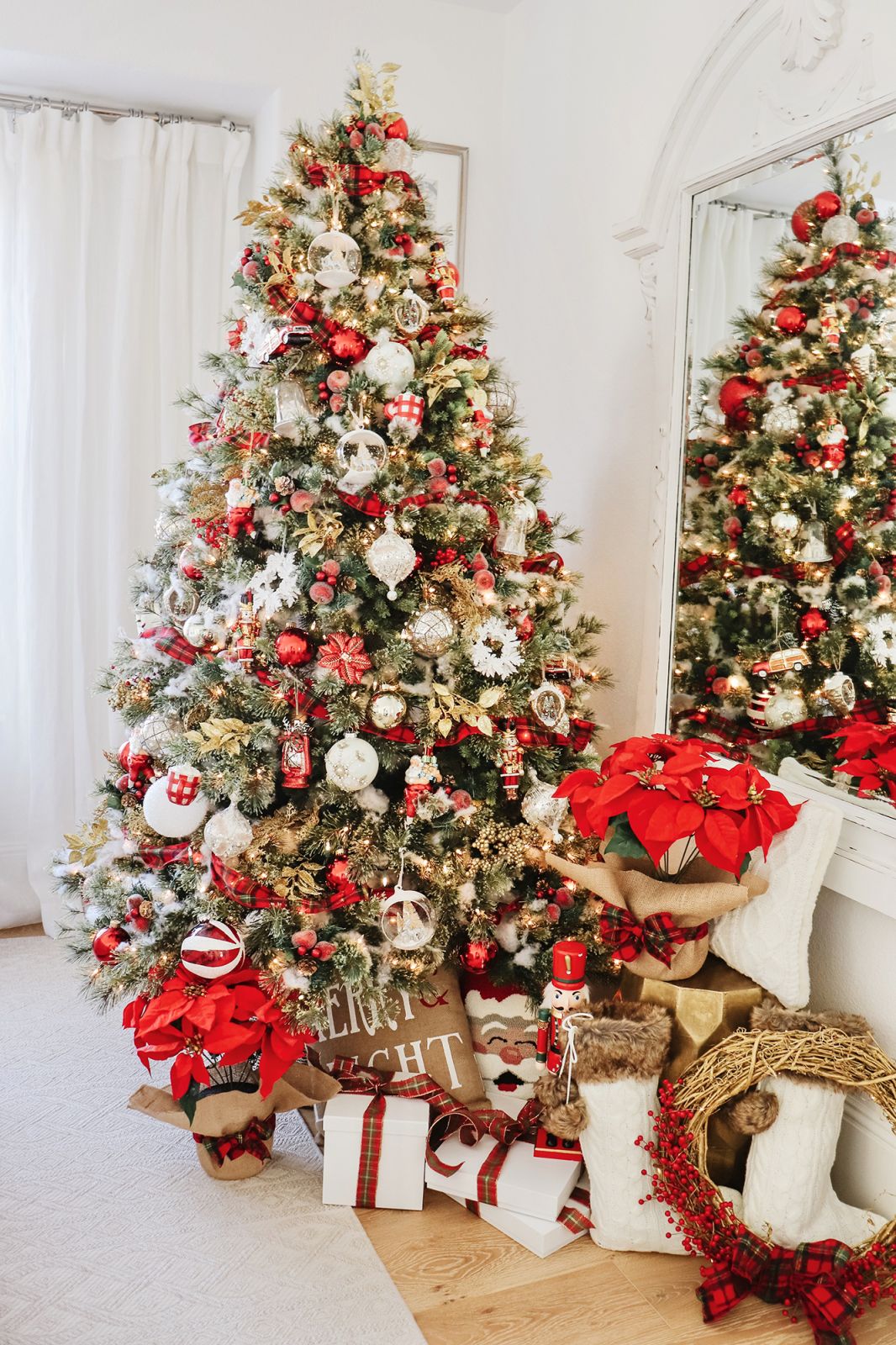 Red & White New England Style Christmas Tree - KristyWicks
