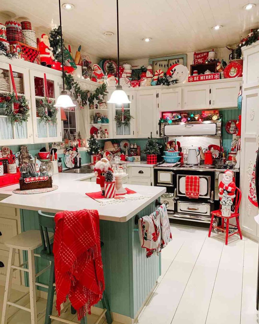 Christmas Kitchen Decor Ideas to Set a Holiday Mood