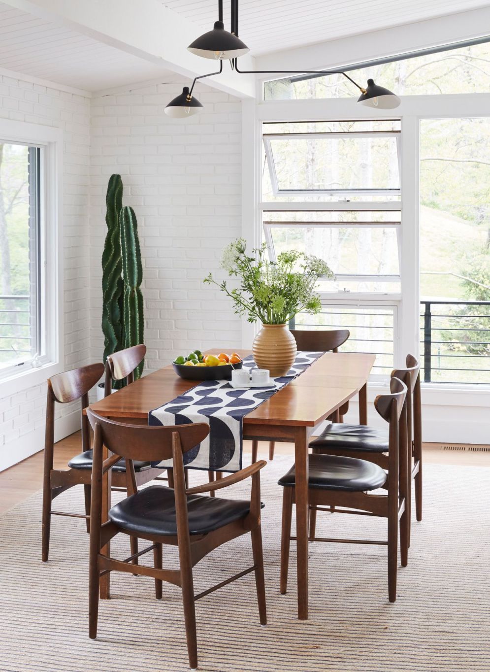 Dining Table Decor Ideas to Instantly Enhance Your Space